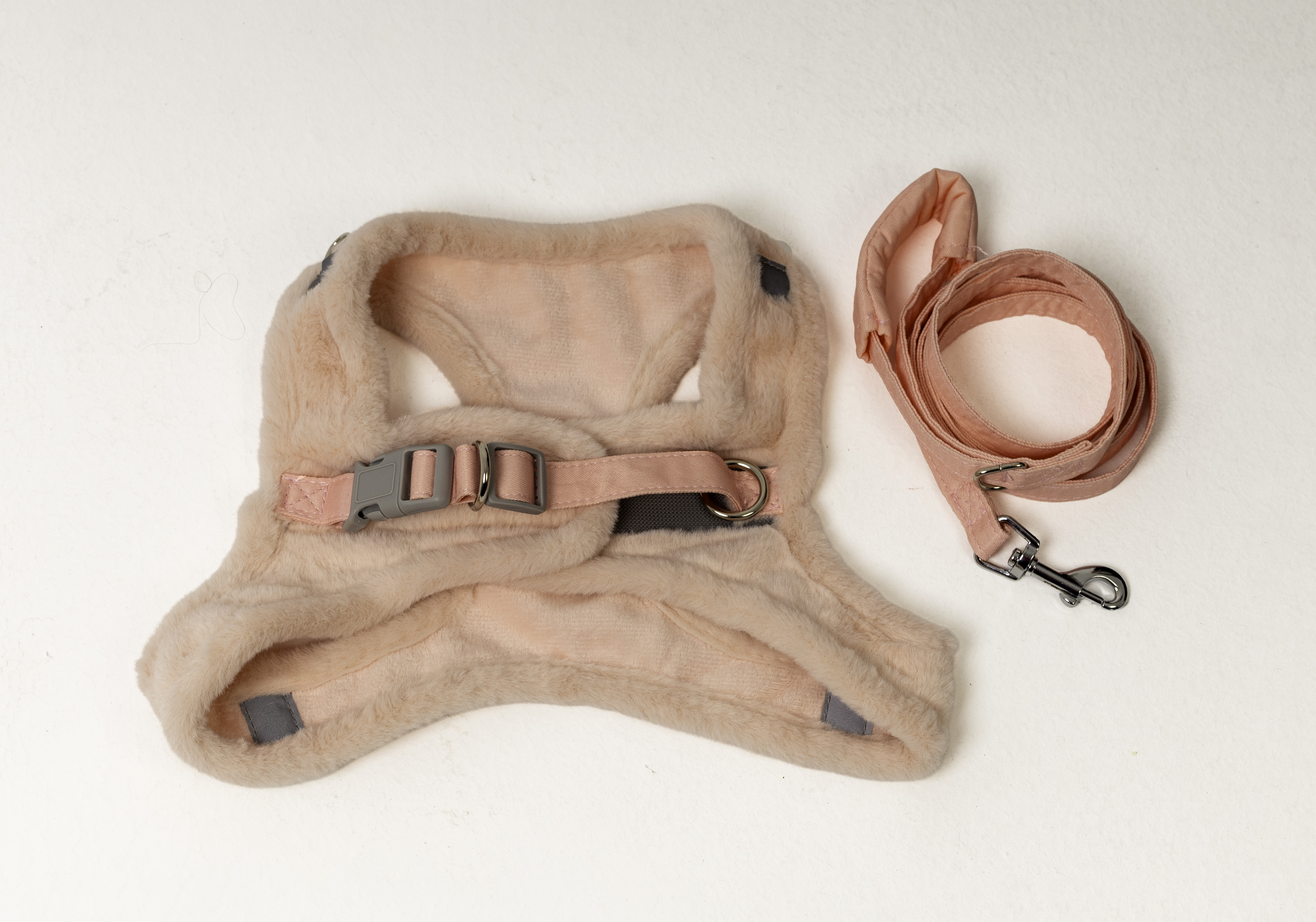 PINK FURRY HARNESSET Reflective 3